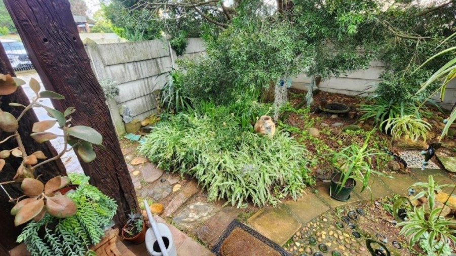 3 Bedroom Property for Sale in Wavecrest Eastern Cape
